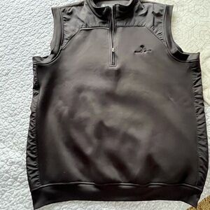 Black Sleeveless Zip-Up Vest Pebble Beach
